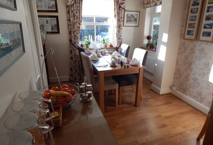 Bed and Breakfast Fairlight Lodge