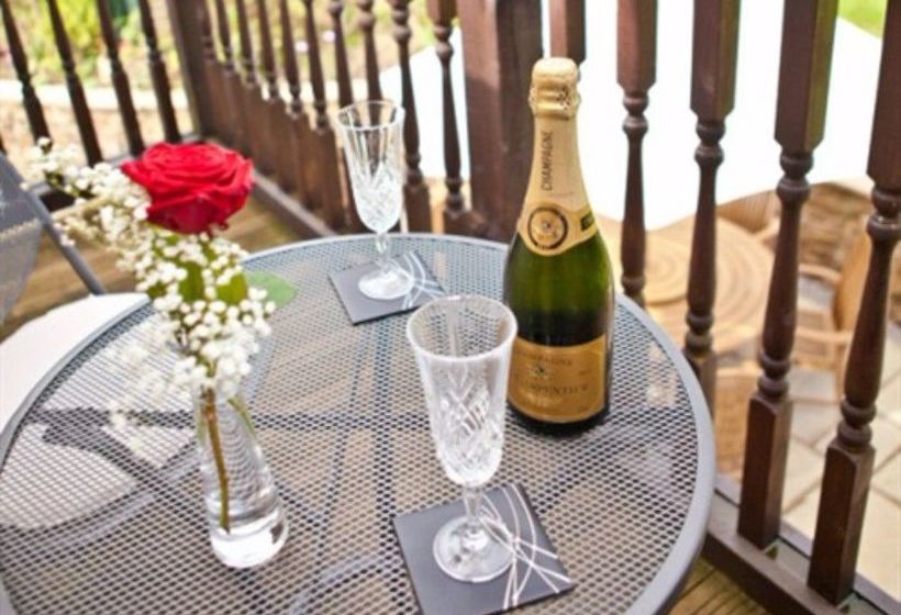 צימר Fernside Cottage