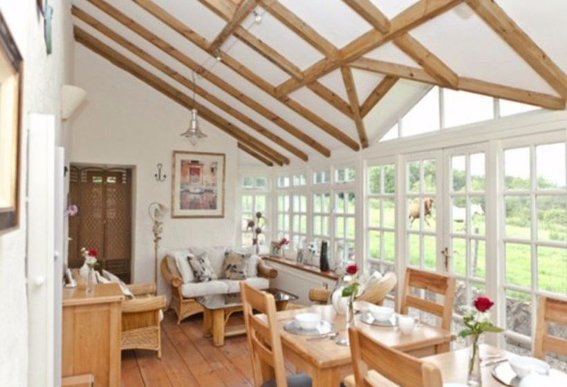 צימר Fernside Cottage