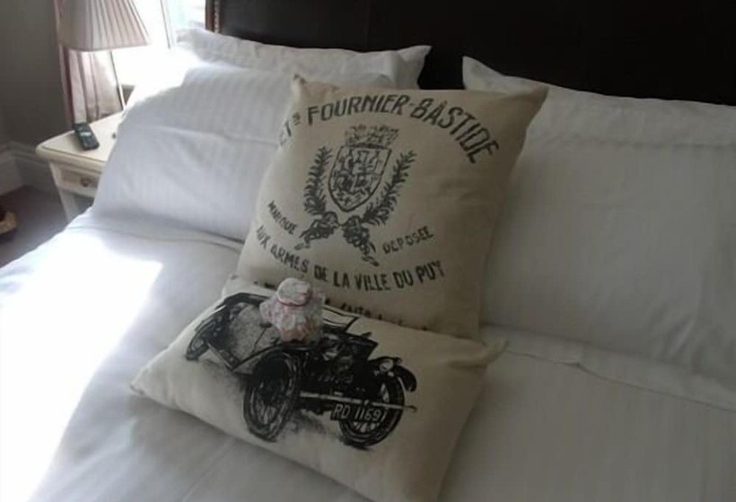 مبيت وإفطار Hooray Henrys