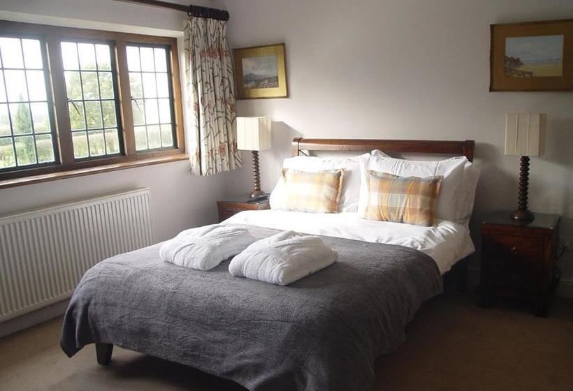 Bed and Breakfast Pinkneys Court Mews