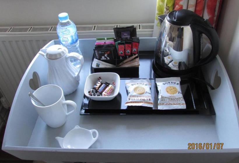 Bed and Breakfast Pinkneys Court Mews