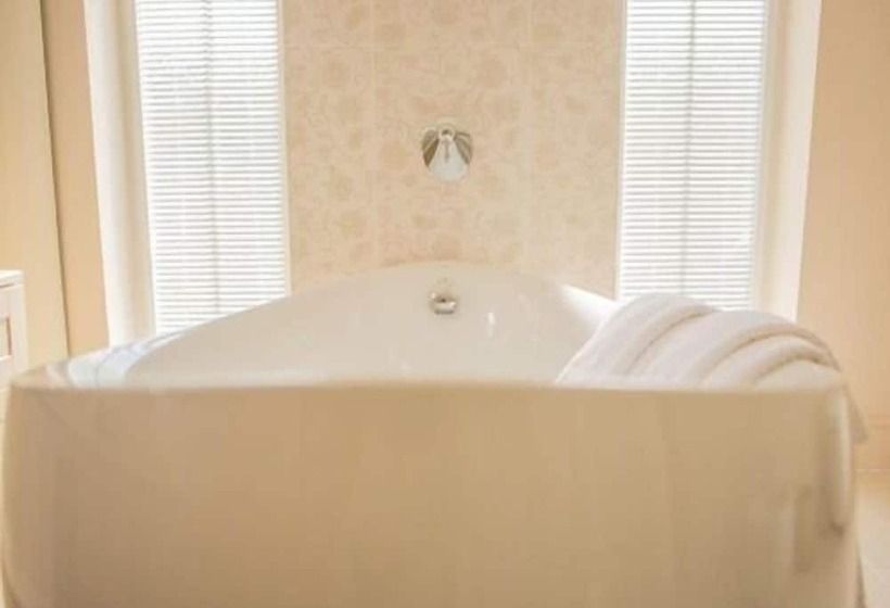 Bed and Breakfast Queen Bee & B