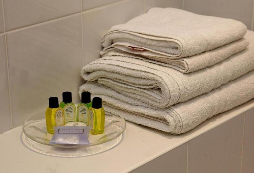 مبيت وإفطار The Bull Inn Lodges