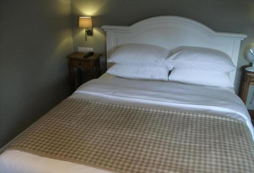 مبيت وإفطار The Bull Inn Lodges