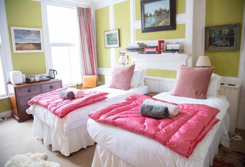 مبيت وإفطار The Old Bakehouse, Walsingham