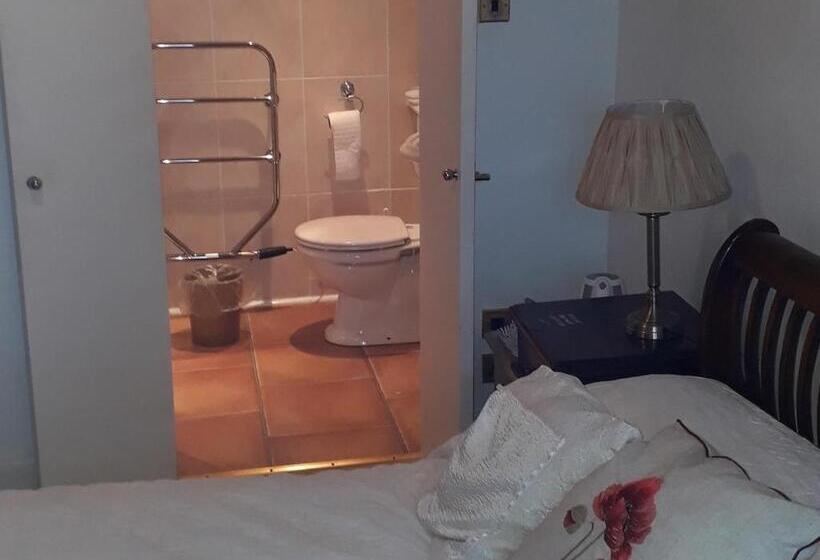 Bed and Breakfast The Old Library & Lodge