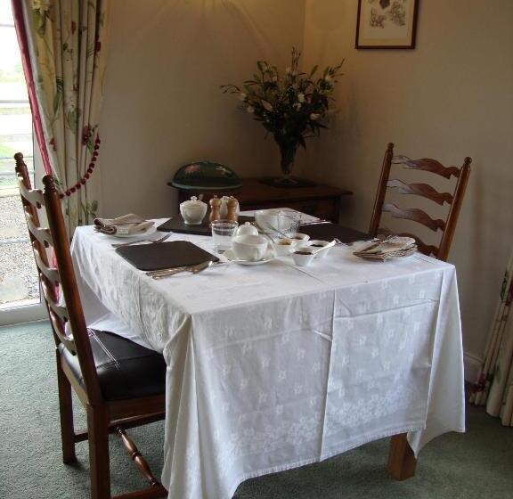 住宿加早餐  The Paddock