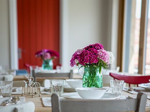 مبيت وإفطار Trustans Barn