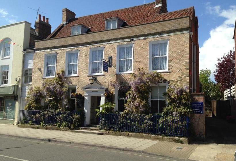 Bed and Breakfast Wisteria House