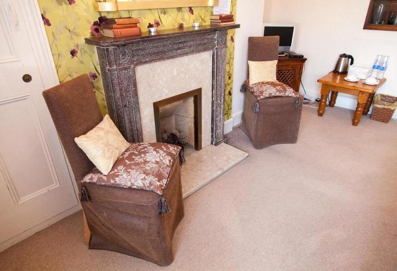 Bed and Breakfast Wisteria House