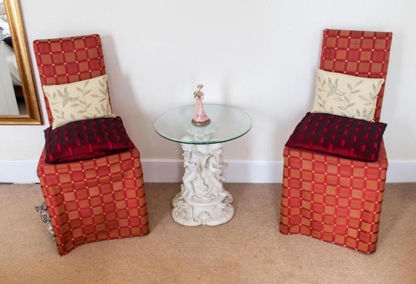 Bed and Breakfast Wisteria House