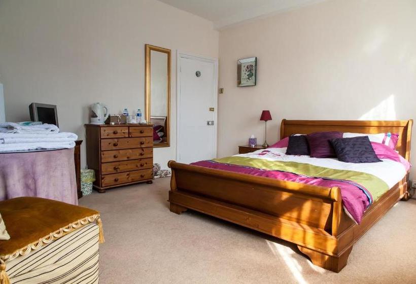 Bed and Breakfast Wisteria House