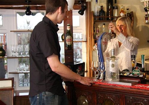 هتل Aberthaw House