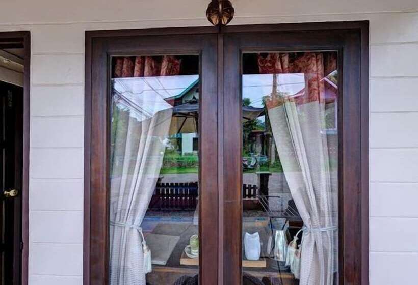 호텔 Ao Nang Home Stay Adults Only