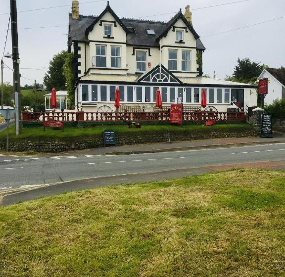 ホテル The Cambrian