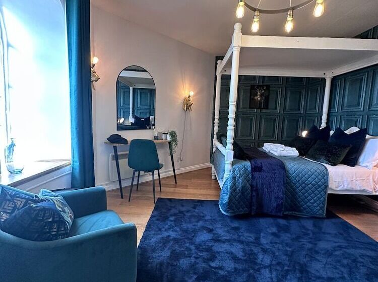 فندق Castle At Edgehill