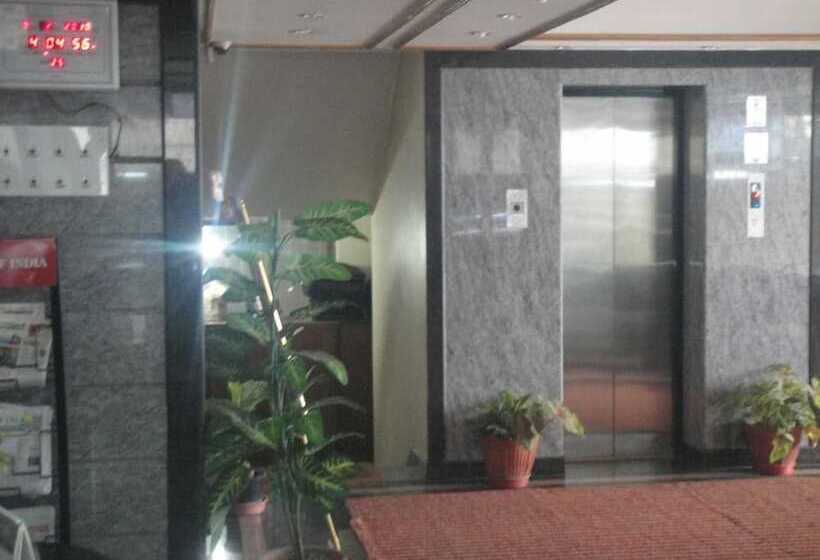 בית מלון כפרי Chinna's Residency