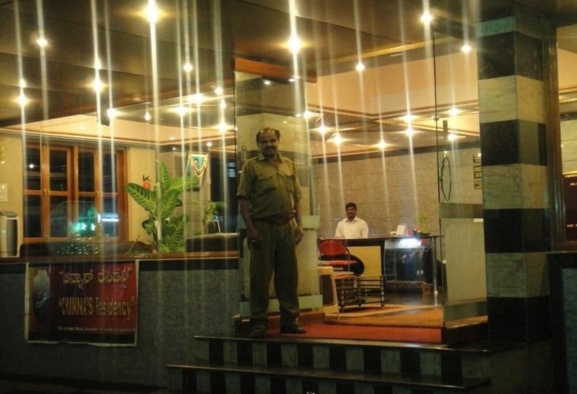 בית מלון כפרי Chinna's Residency