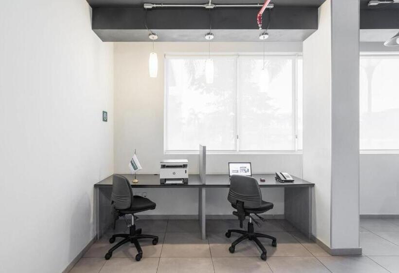 호텔 City Express Junior By Marriott Villahermosa