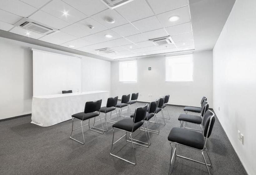 호텔 City Express Junior By Marriott Villahermosa