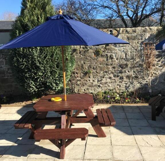 בית מלון כפרי Coach And Horses