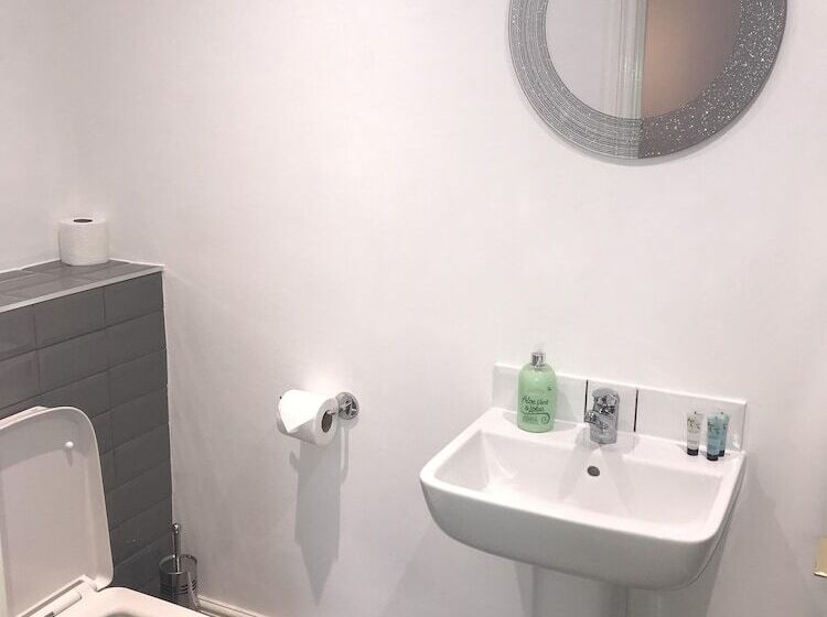 בית מלון כפרי Dixie Arms