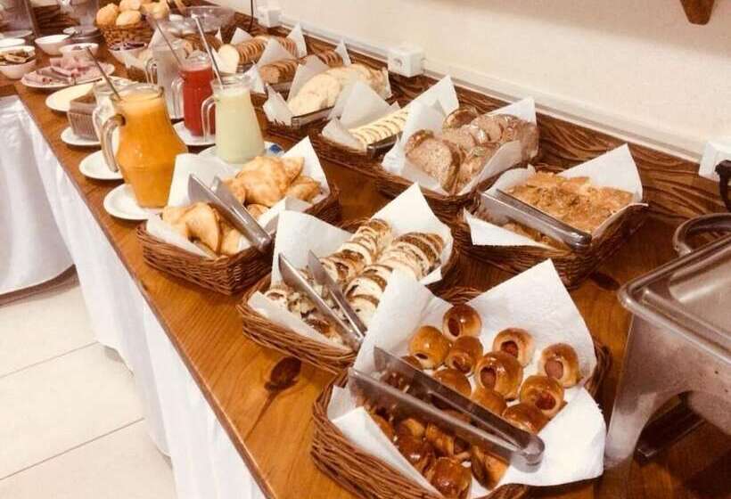 ホテル Dom Thomaz