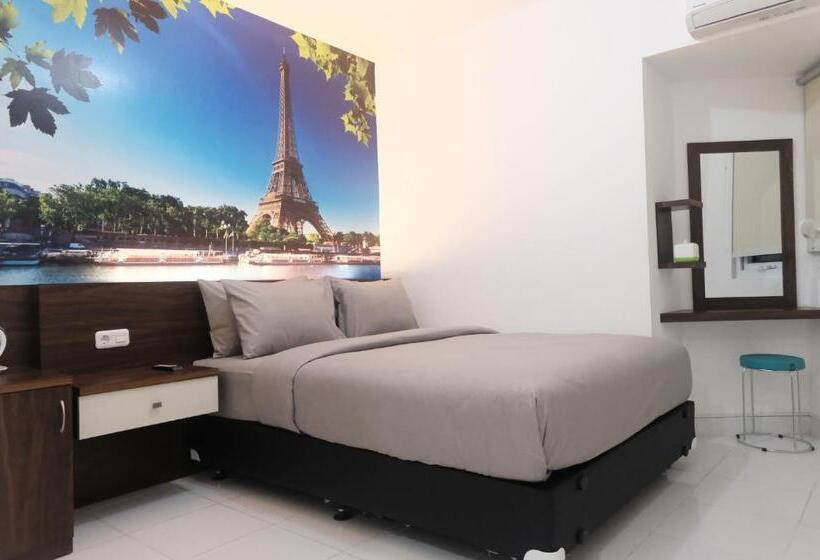 Отель De Green Inn @aeropolis