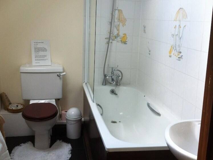 فندق Grove Farm Direct