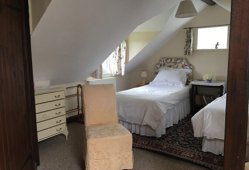 فندق Grove Farm Direct