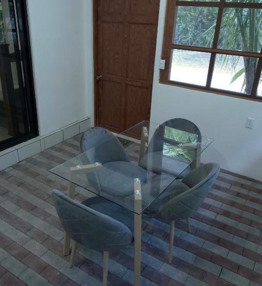 ホテル Jungle S Edge