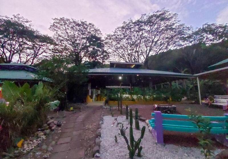 ホテル Jungle S Edge