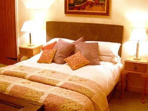 Отель The Ostrich Pub