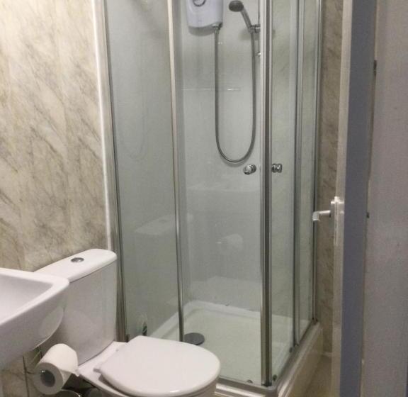 فندق Rose & Crown