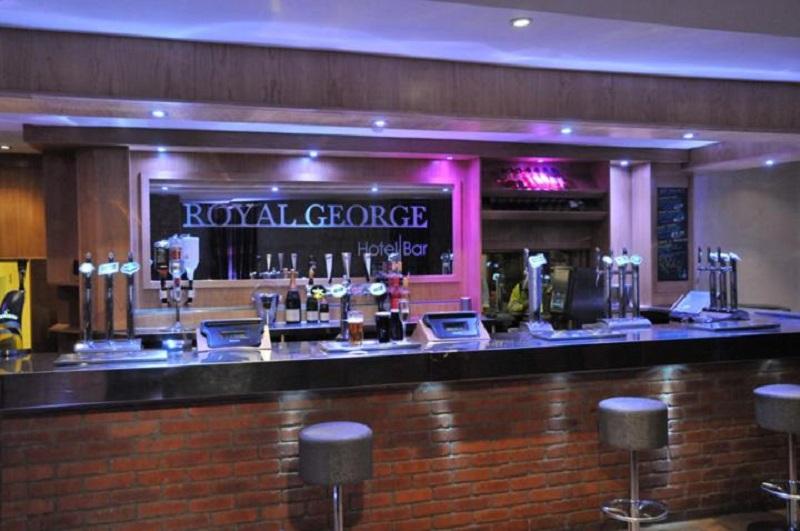 酒店 Royal George