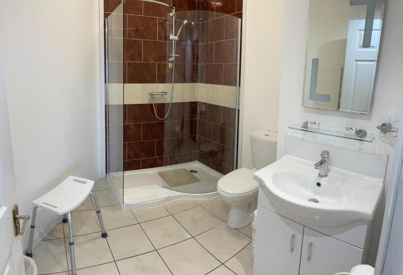 فندق Sawyers Bed And Breakfast