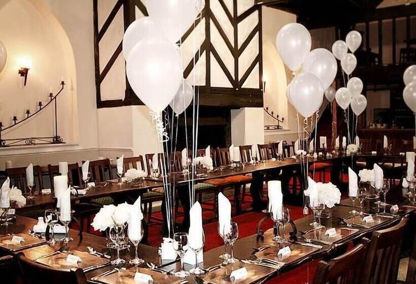 فندق The Bear Inn, Hodnet