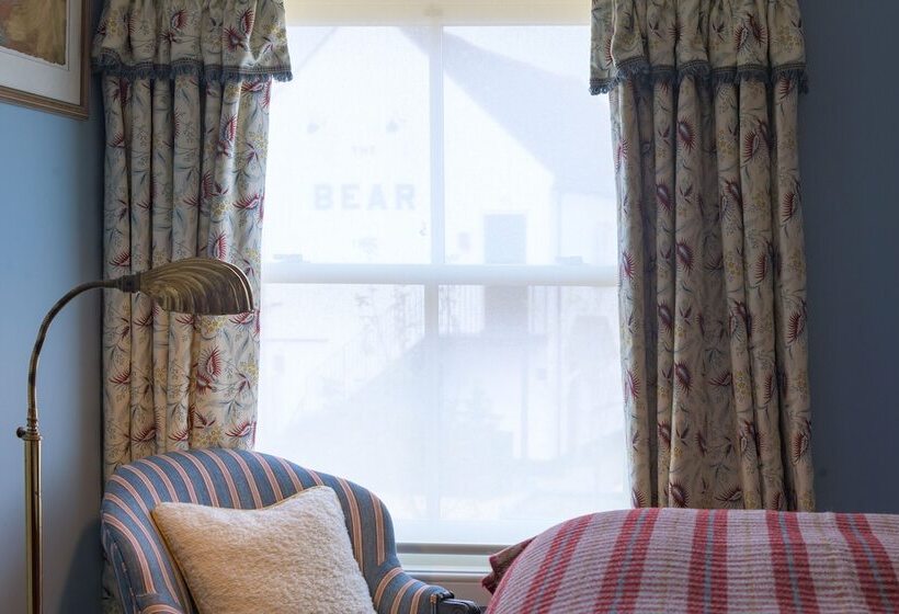 فندق The Bear Inn, Hodnet