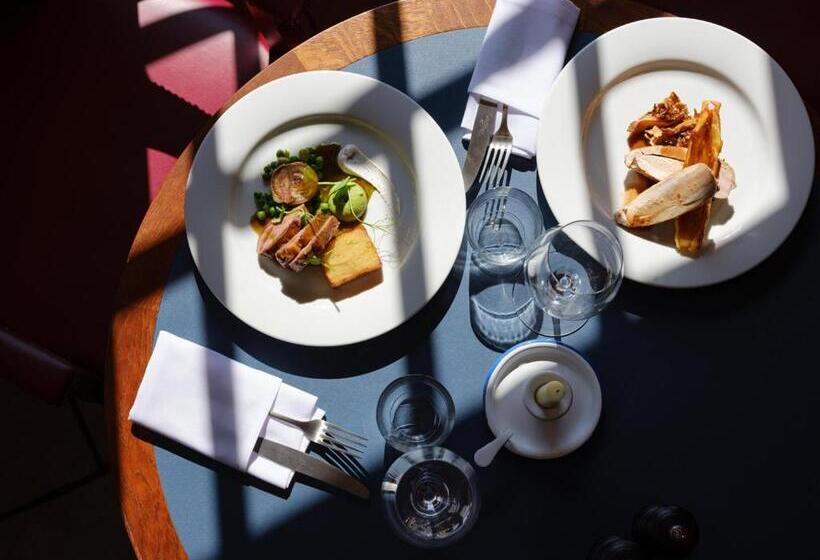 فندق The Bear Inn, Hodnet