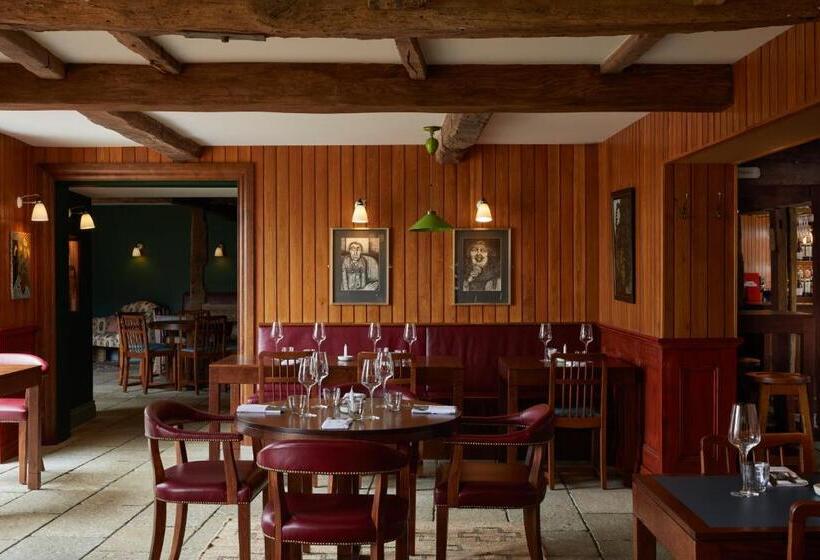 فندق The Bear Inn, Hodnet