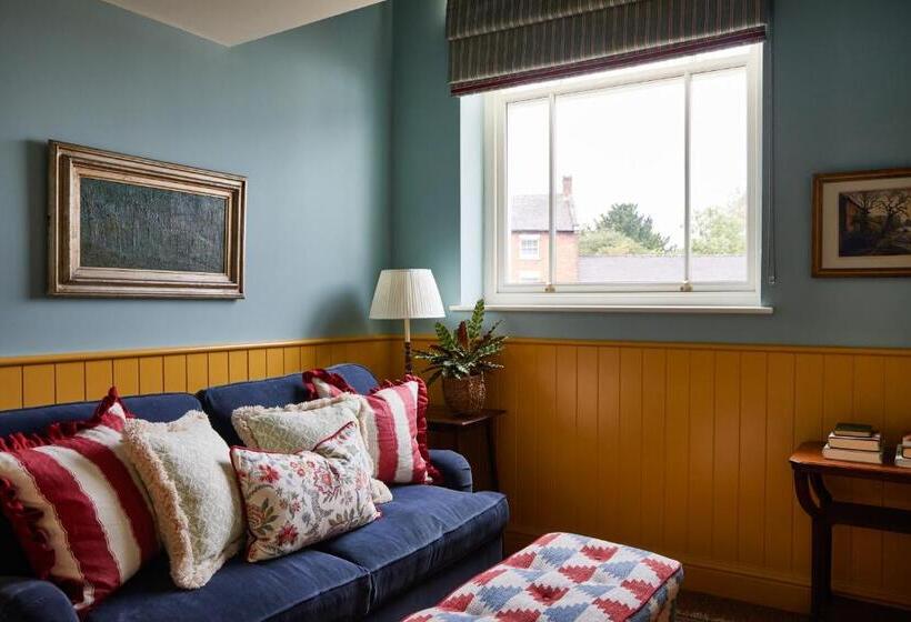 فندق The Bear Inn, Hodnet