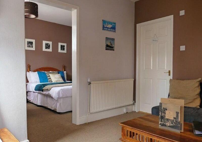 ホテル The Bugle Coaching Inn