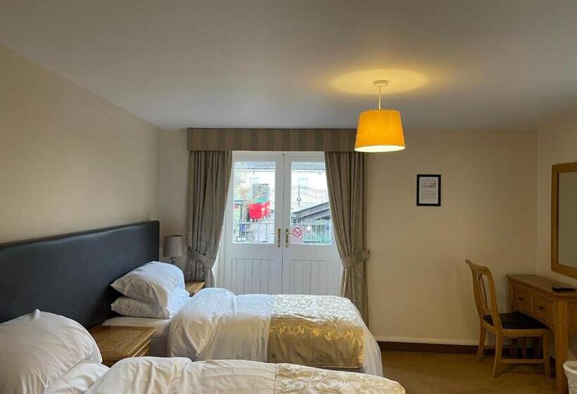 ホテル The Cambrian Bar & Grill