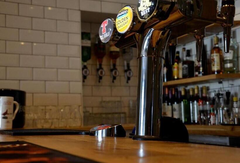 ホテル The Courie Inn