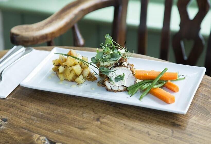 ホテル The Crown Inn