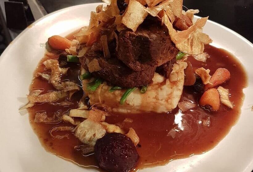 ホテル The Crown Inn