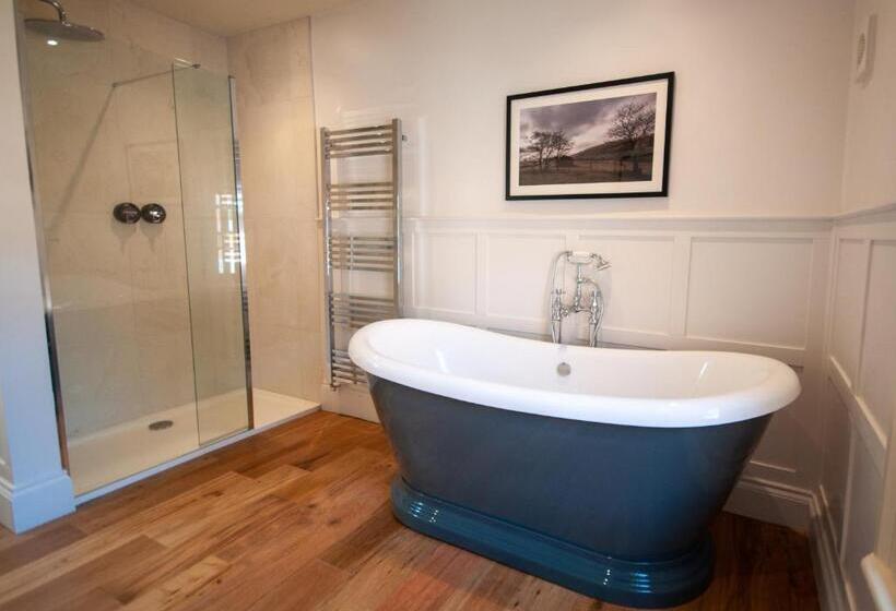 فندق The Dabbling Duck