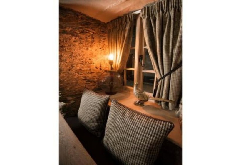 호텔 The Dolphin Inn