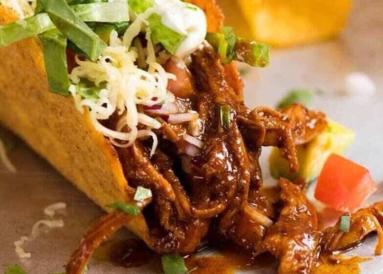 酒店 The Dolphin Inn